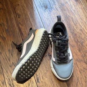 Vans Women's Gray Sneakers with Pink Stripe and Black Laces